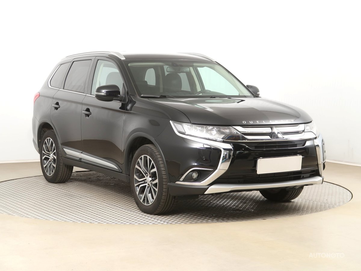 Mitsubishi Outlander, 2019 - celkový pohled