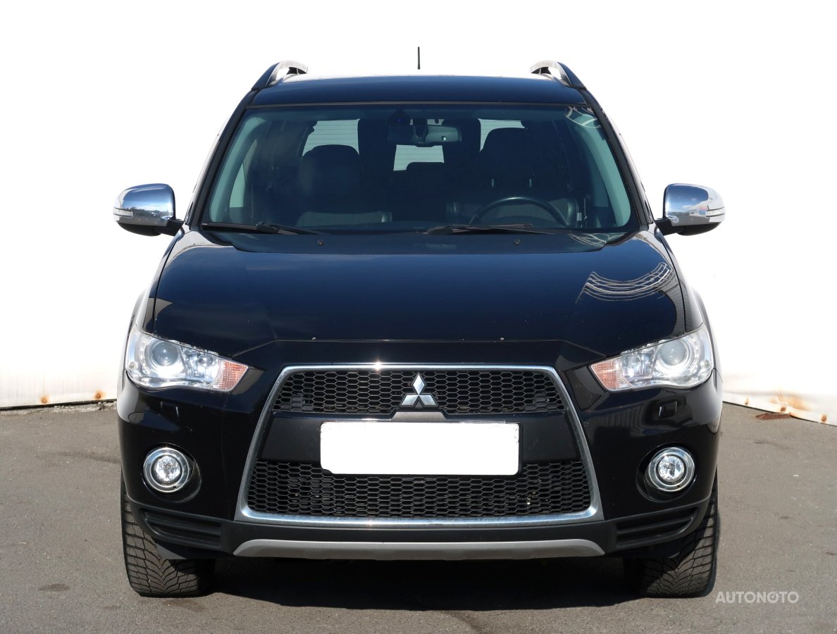 Mitsubishi Outlander, 2012 - pohled č. 2