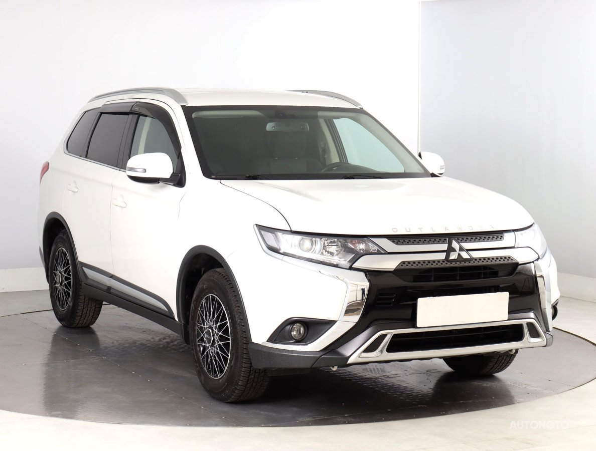 Mitsubishi Outlander, 2019 - celkový pohled