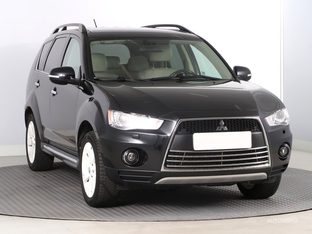 Mitsubishi Outlander, 2011 - celkový pohled
