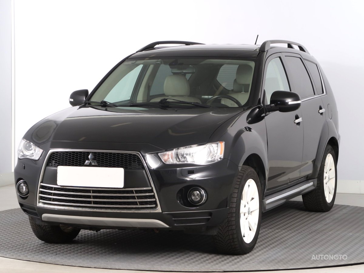 Mitsubishi Outlander, 2011 - pohled č. 3