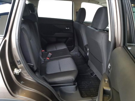 Mitsubishi Outlander, 2018 - pohled č. 10
