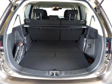 Mitsubishi Outlander, 2018 - pohled č. 9