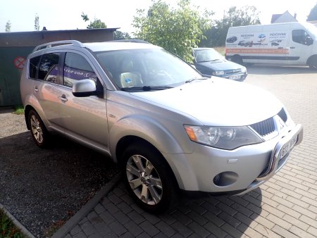 Mitsubishi Outlander, 2009 - pohled č. 2