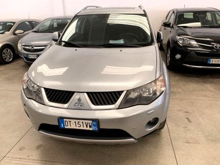 Mitsubishi Outlander, 2009 - pohled č. 2