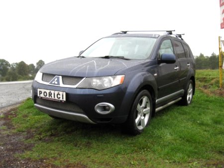 Mitsubishi Outlander 2.4 i Automat 4WD