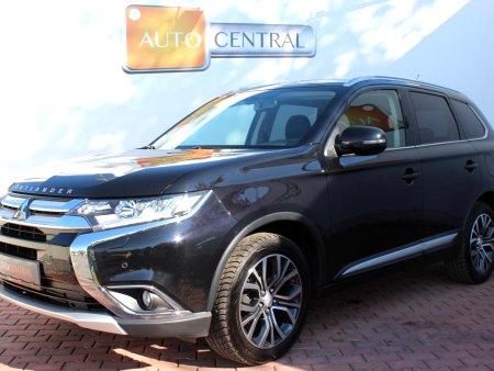 Mitsubishi Outlander, 2016 - pohled č. 3