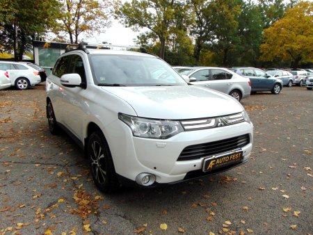 Mitsubishi Outlander, 2013 - pohled č. 3