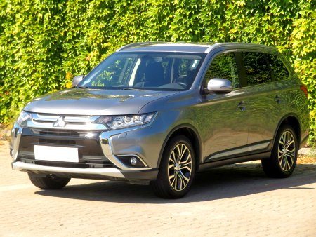 Mitsubishi Outlander, 2016 - pohled č. 3