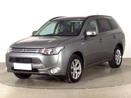 Mitsubishi Outlander, 2014 - pohled č. 3