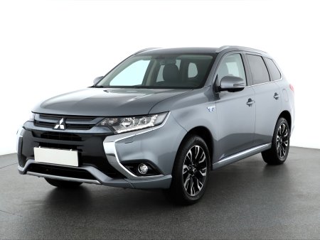 Mitsubishi Outlander, 2017 - pohled č. 3