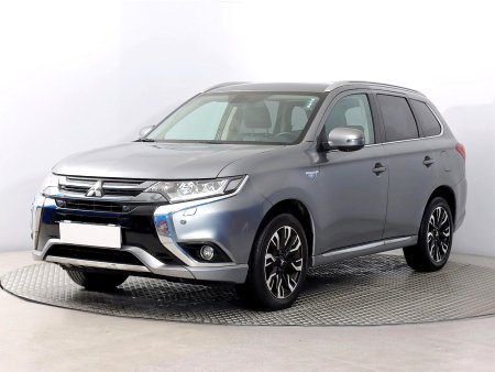 Mitsubishi Outlander, 2016 - pohled č. 3