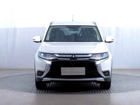 Mitsubishi Outlander, 2017 - pohled č. 2