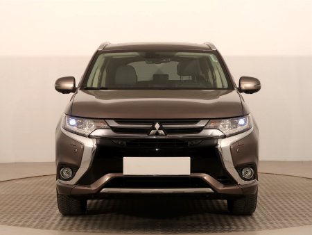 Mitsubishi Outlander, 2016 - pohled č. 2