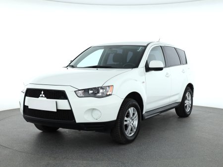 Mitsubishi Outlander, 2011 - pohled č. 3