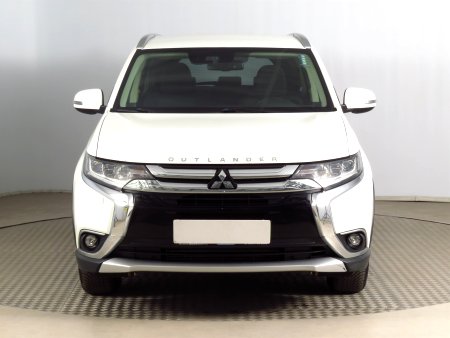 Mitsubishi Outlander, 2016 - pohled č. 2