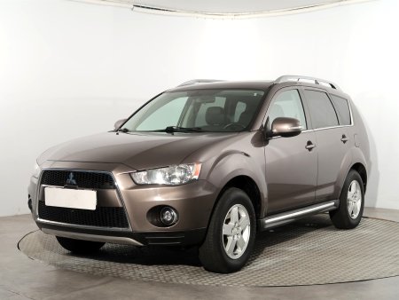 Mitsubishi Outlander, 2010 - pohled č. 3
