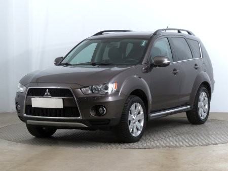 Mitsubishi Outlander, 2010 - pohled č. 3