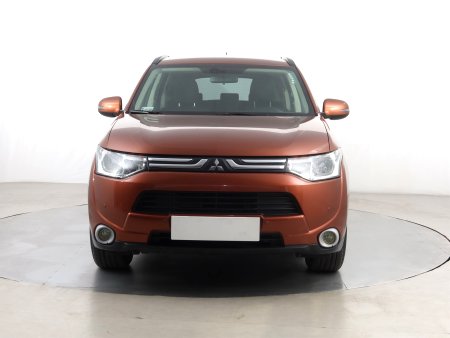 Mitsubishi Outlander, 2014 - pohled č. 2