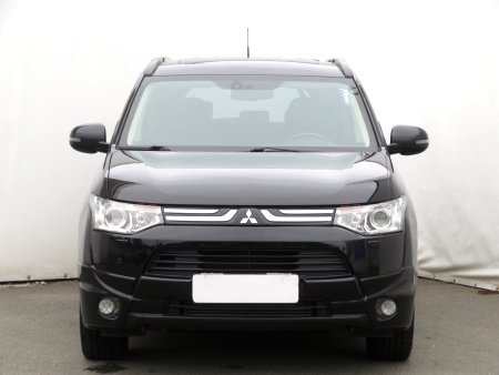 Mitsubishi Outlander, 2013 - pohled č. 2