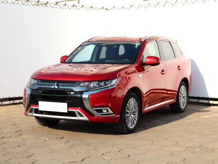 Mitsubishi Outlander, 2020 - pohled č. 3