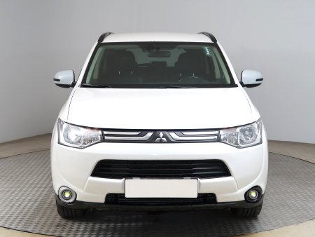 Mitsubishi Outlander, 2014 - pohled č. 2