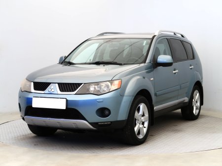Mitsubishi Outlander, 2010 - pohled č. 3