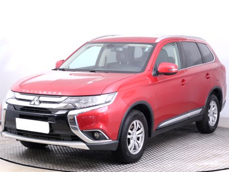 Mitsubishi Outlander, 2018 - pohled č. 3