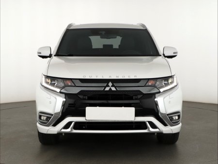 Mitsubishi Outlander, 2021 - pohled č. 2