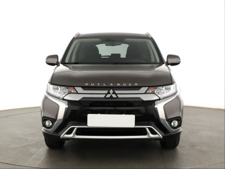 Mitsubishi Outlander, 2020 - pohled č. 2
