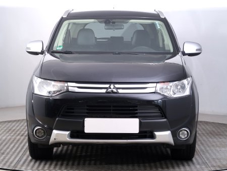 Mitsubishi Outlander, 2015 - pohled č. 2