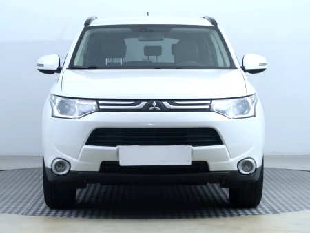 Mitsubishi Outlander, 2014 - pohled č. 2