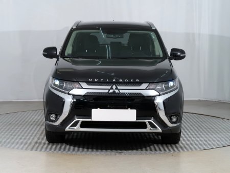 Mitsubishi Outlander, 2020 - pohled č. 2