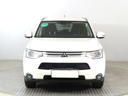 Mitsubishi Outlander, 2015 - pohled č. 2