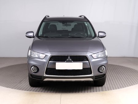 Mitsubishi Outlander, 2012 - pohled č. 2
