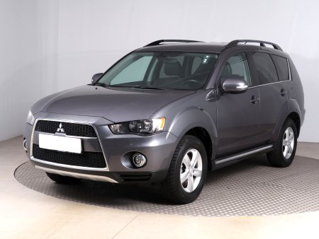 Mitsubishi Outlander, 2012 - pohled č. 3