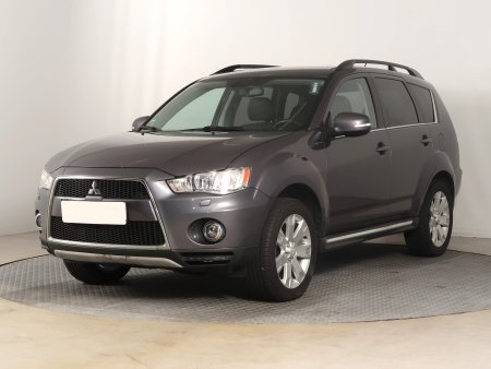 Mitsubishi Outlander, 2012 - pohled č. 3