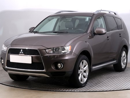 Mitsubishi Outlander, 2010 - pohled č. 3
