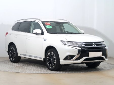 Mitsubishi Outlander, 2016