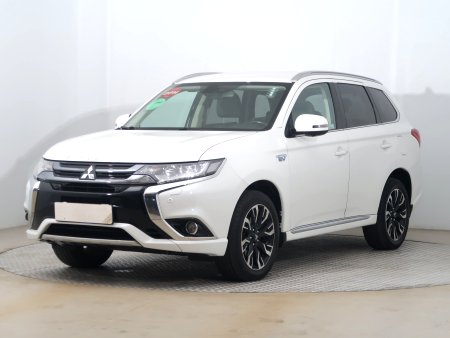Mitsubishi Outlander, 2016 - pohled č. 3