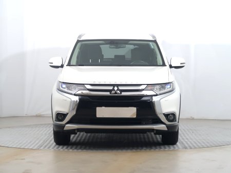 Mitsubishi Outlander, 2017 - pohled č. 2