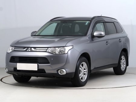 Mitsubishi Outlander, 2013 - pohled č. 3