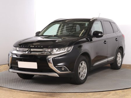 Mitsubishi Outlander, 2015 - pohled č. 3