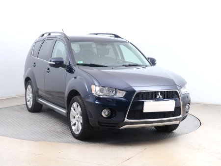 Mitsubishi Outlander, 2012