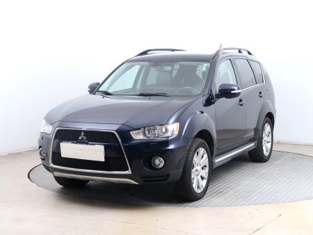 Mitsubishi Outlander, 2012 - pohled č. 3