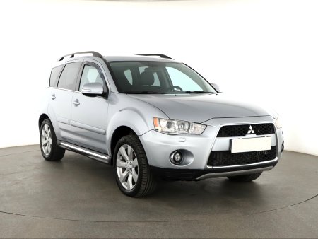 Mitsubishi Outlander, 2011