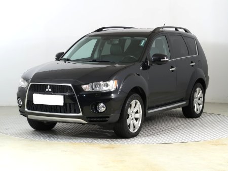 Mitsubishi Outlander, 2012 - pohled č. 3
