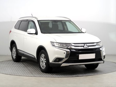 Mitsubishi Outlander, 2016