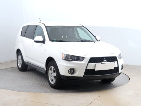 Mitsubishi Outlander, 2011