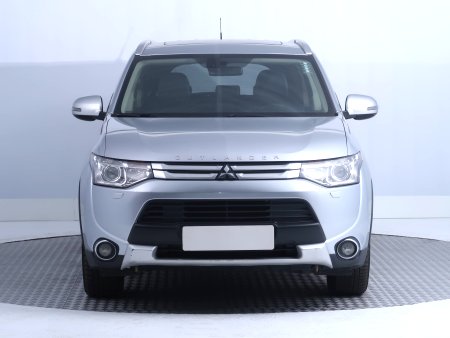 Mitsubishi Outlander, 2014 - pohled č. 2